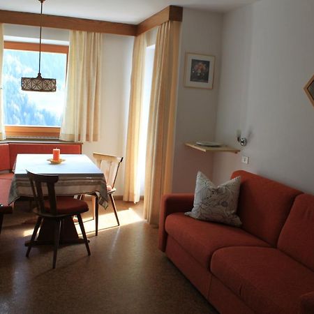 Haus Tasser Сан Лоренцо ди Себато Екстериор снимка